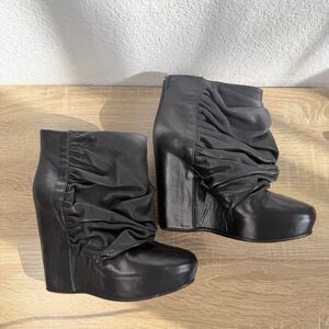 Maison Margiela Ruched Leather Wedge Ankle Boots Sz 35 Black Slouch Avant-Garde